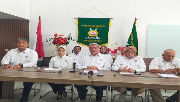 PP-INI Minta Tarif PNBP Kemenkum Ditunda, Singgung Beban Notaris hingga Iklim Usaha