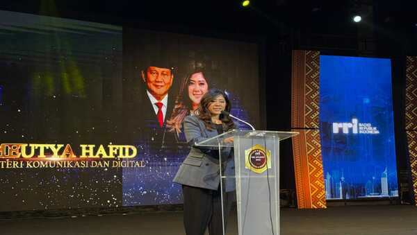 menkomdigi-meutya-hafid-tekankan-pentingnya-peran-pemda-dalam-menangkal-disinformasi-kesehatan