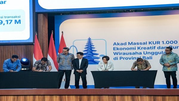 akad-massal-kur-1-000-umkm-digelar-di-bali-pemerintah-perkuat-akses-permodalan-rakyat